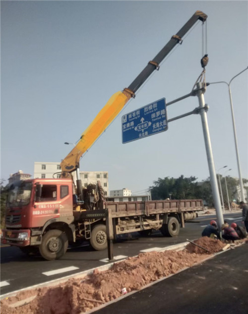 西陵区设备吊装租赁吊车要用多大吊车